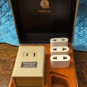 Travel Power Converter Set - Cream